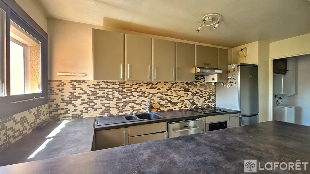 Cuisine - Appartement Duplex avec Terrasse à Fréjus