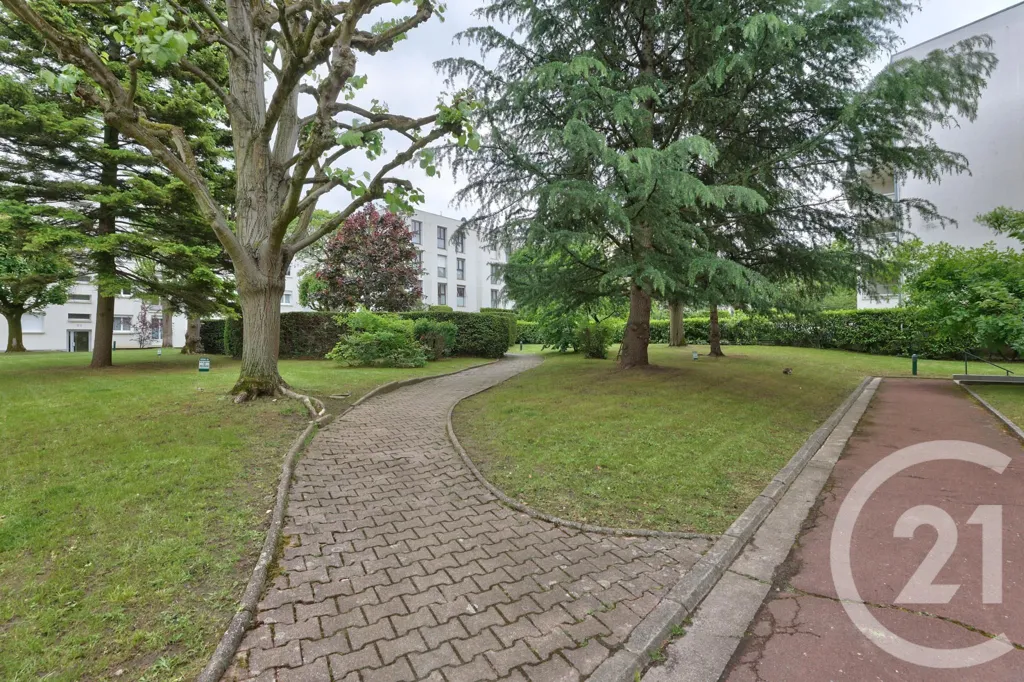 Giardino - 3-Piece Flat with Parking in Nogent-sur-Marne