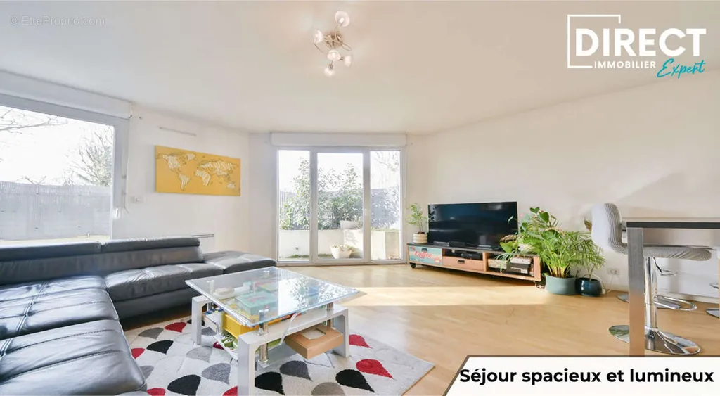 Séjour - Duplex avec Balcon-Terrasse et Parking à Alfortville