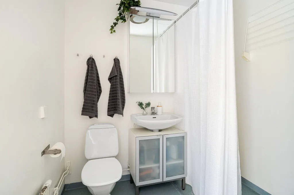 Salles de bain - Bright Apartment with City Views in Kalmar