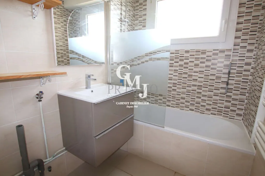 Vannitoad - Renovated Flat with Balcony in Fréjus