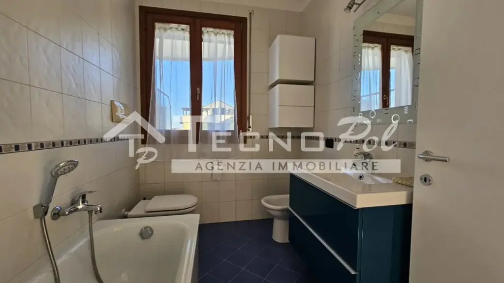 Vannitoad - Three-Bedroom Apartment with Terraces in Brugine