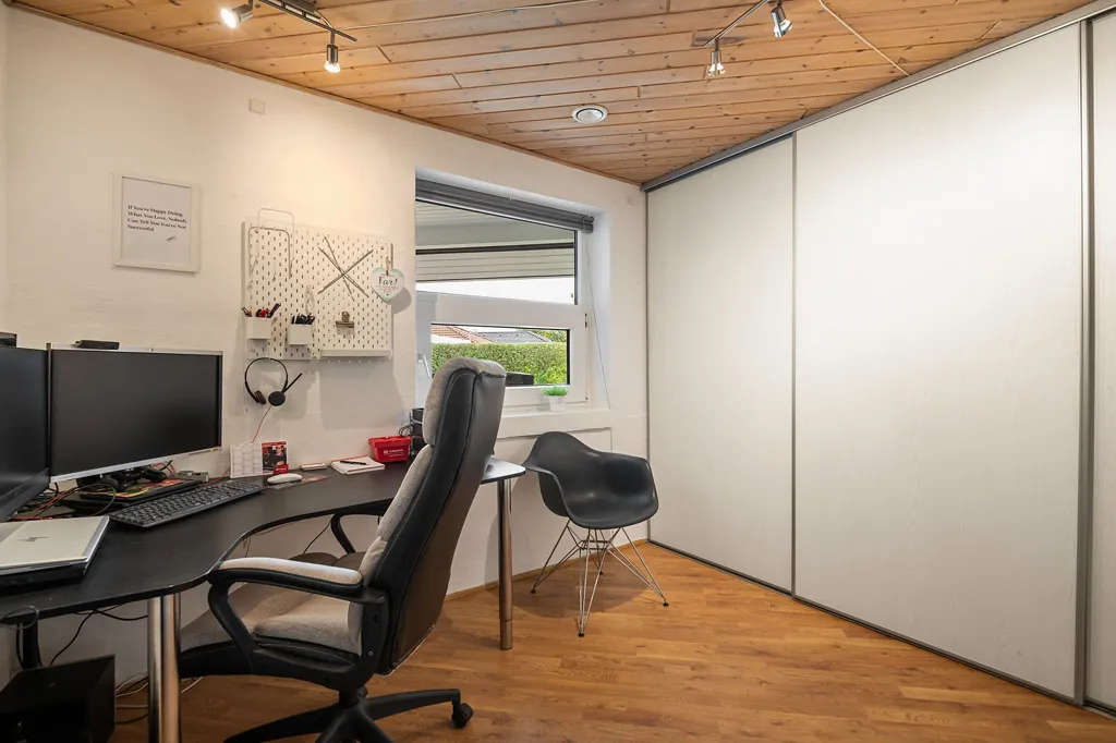 Studio - Fenced Villa with Garden in Kibæk