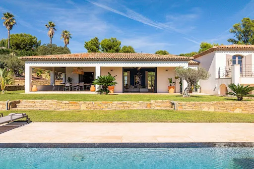 Bassein - Luxury Villa with Pool in La Cadière-d'Azur