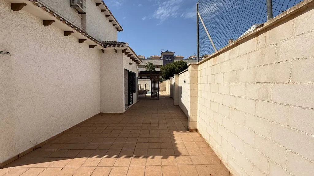 Välivaade - Rustic Chalet with Pool in La Zenia