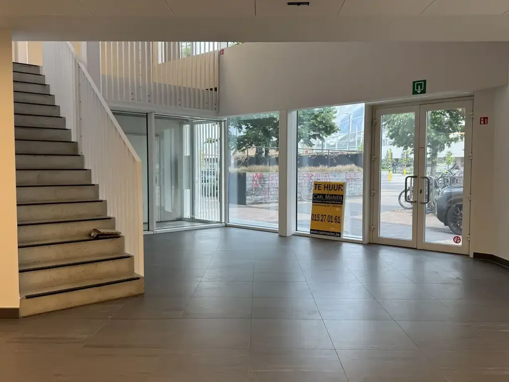 Esik - Office Space with Large Windows in Mechelen