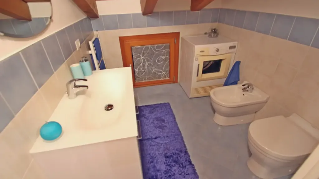 Bagni - Duplex Apartment with Garage in VETERNIGO