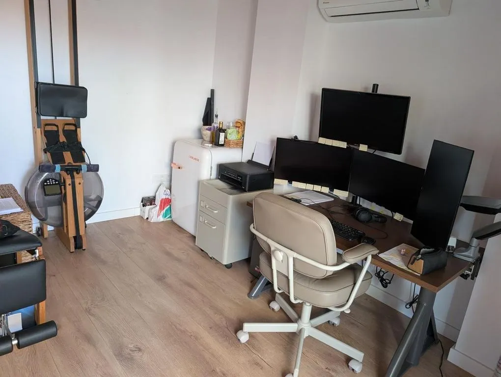 Bureau - Duplex Flat with Jacuzzi Terrace in Badalona