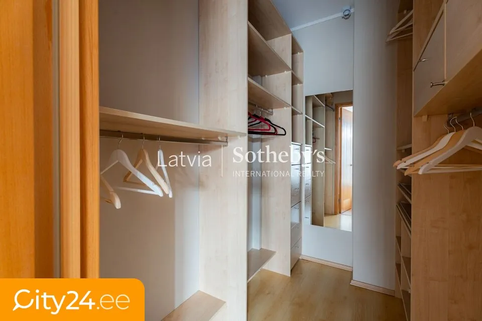 Toad - Furnished Apartment with Sea Access in Lielupe