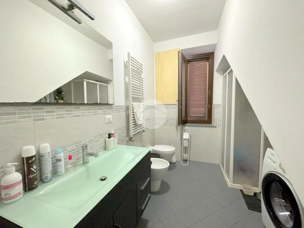 Salles de bain - Renovated Apartment with Courtyard in Savigliano