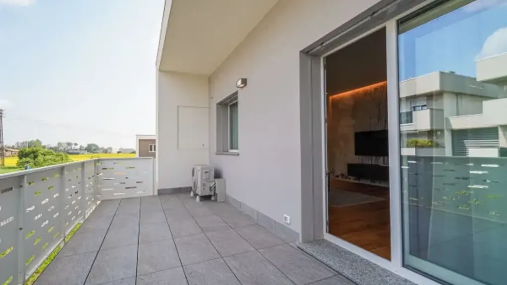 Rõdu - Trilocale with Private Garden in Treviolo