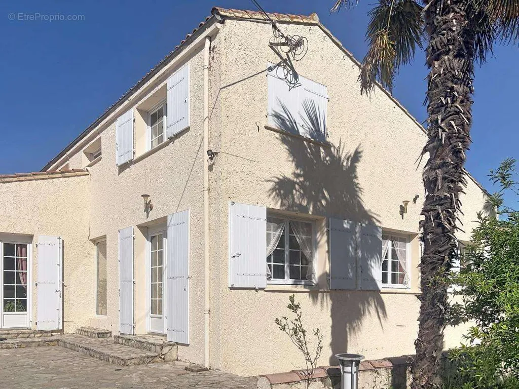 Maison 5 pièces à Yves