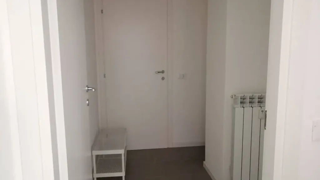 Entrée - Rented Duplex in Industrial Complex, Milan
