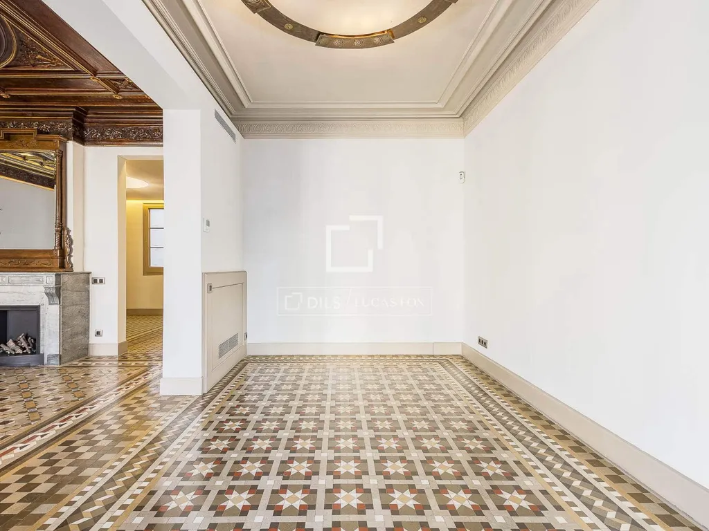 hallway_entrance