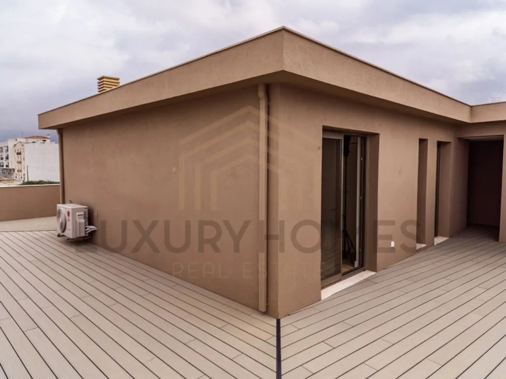 Terrasse - Luxury Duplex with Terrace in Almancil