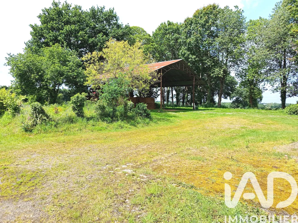 Jardin - Longère en Campagne avec Dépendances à Saint-Brieuc-des-Iffs