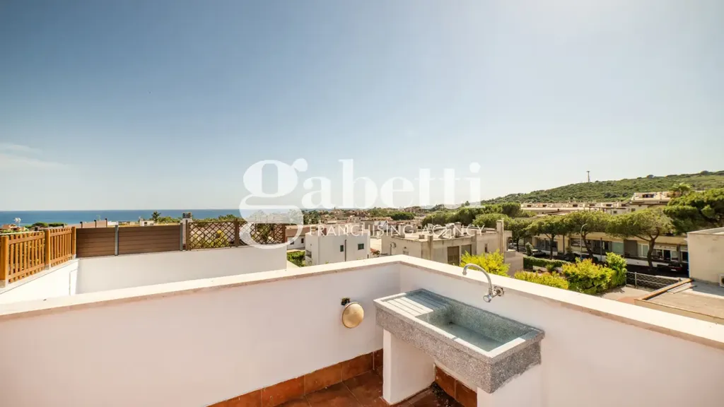 Terrazza - Panoramic Sea View Apartment in Santa Marinella