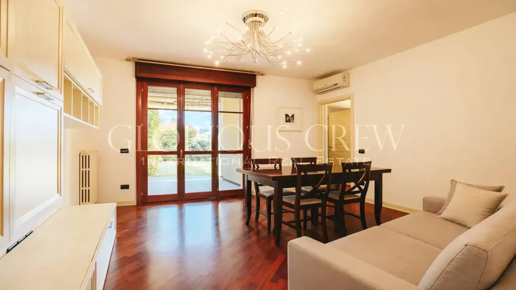 Séjour - Modern Apartment with Private Garden in Mazzano