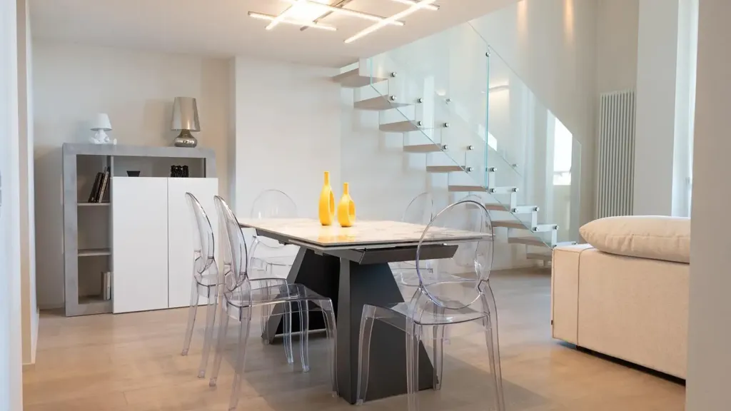 Dining Room - Seafront Apartment with Balcony in Viareggio
