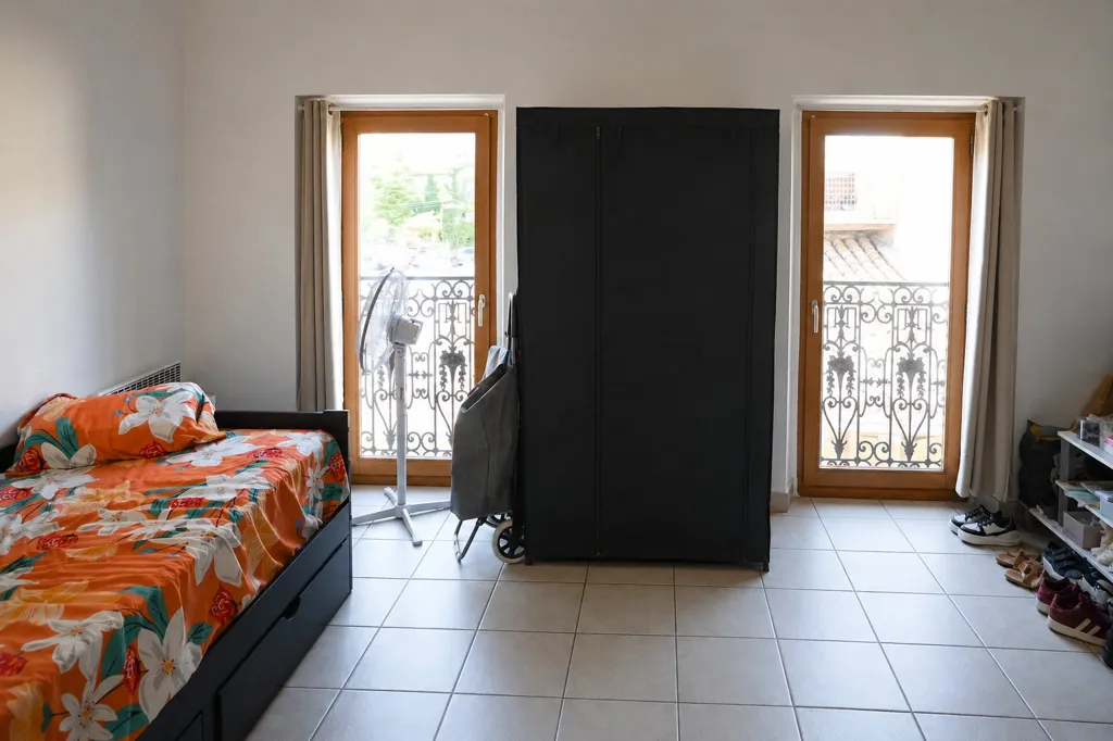 Chambres - Studio Meublé en Centre-Ville à Aude