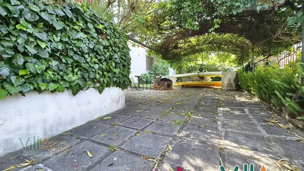 Jardin - Villa with Sea View in Fondi