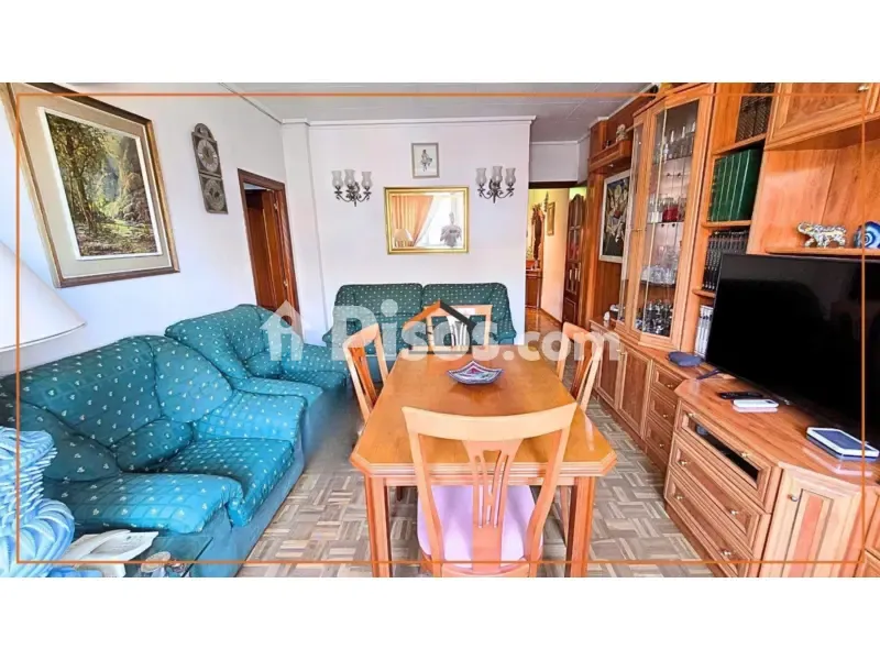 Sala da pranzo - Bright 3-Bedroom Flat with South View in Retiro