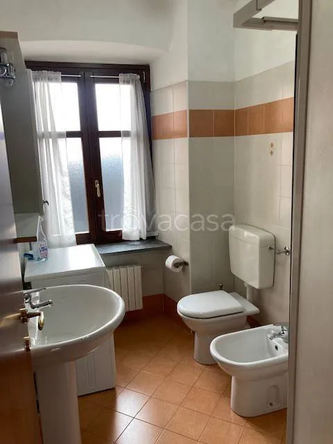 Vannitoad - Rearranged Apartment with Balcony in Bobbio Pellice