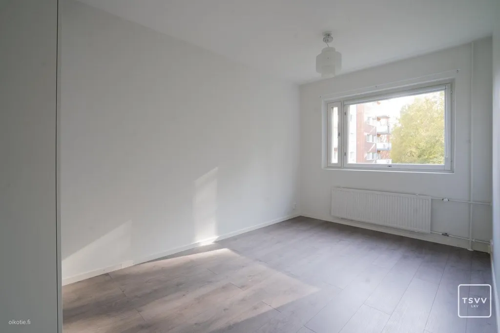 Pièces - Renovated Top-Floor Flat with Balcony in Koivula