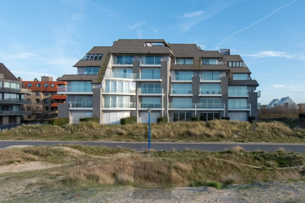 Välivaade - Walk-Through Flat with Beach View in Oostduinkerke