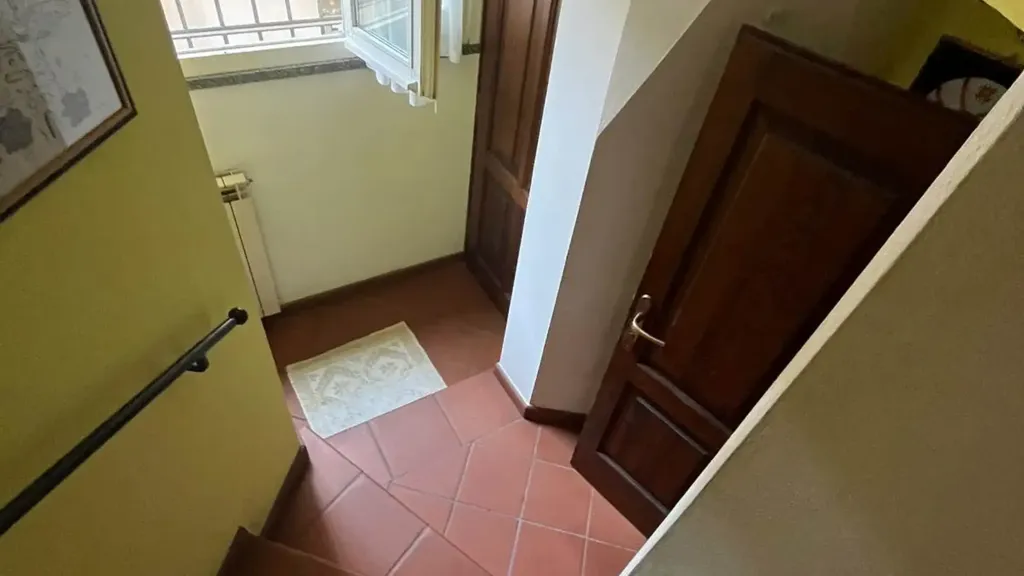 hallway_entrance