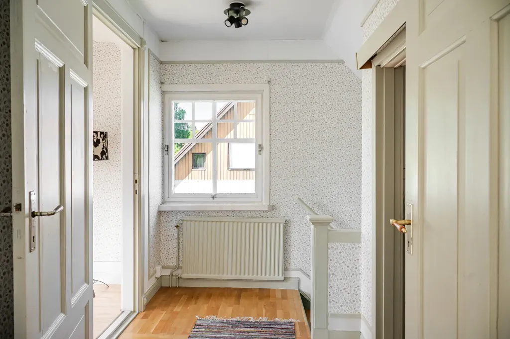 Esik - Retro Villa with Balcony in Skåne