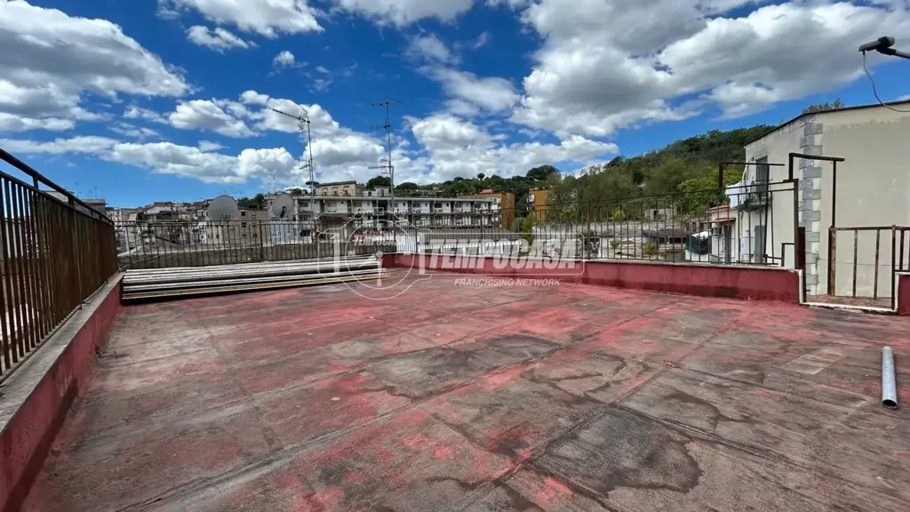 Terrass - Trilocale with Terraces in Naples