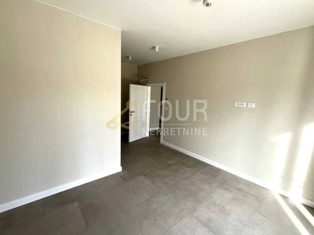 Stanze - Modern Detached House with Pool in Pazin