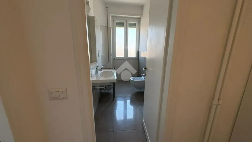 Salles de bain - 3-Bedroom Apartment with Balcony in Rome