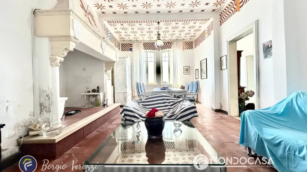 Elutuba - Historic Beachfront Villa in Borgio Verezzi