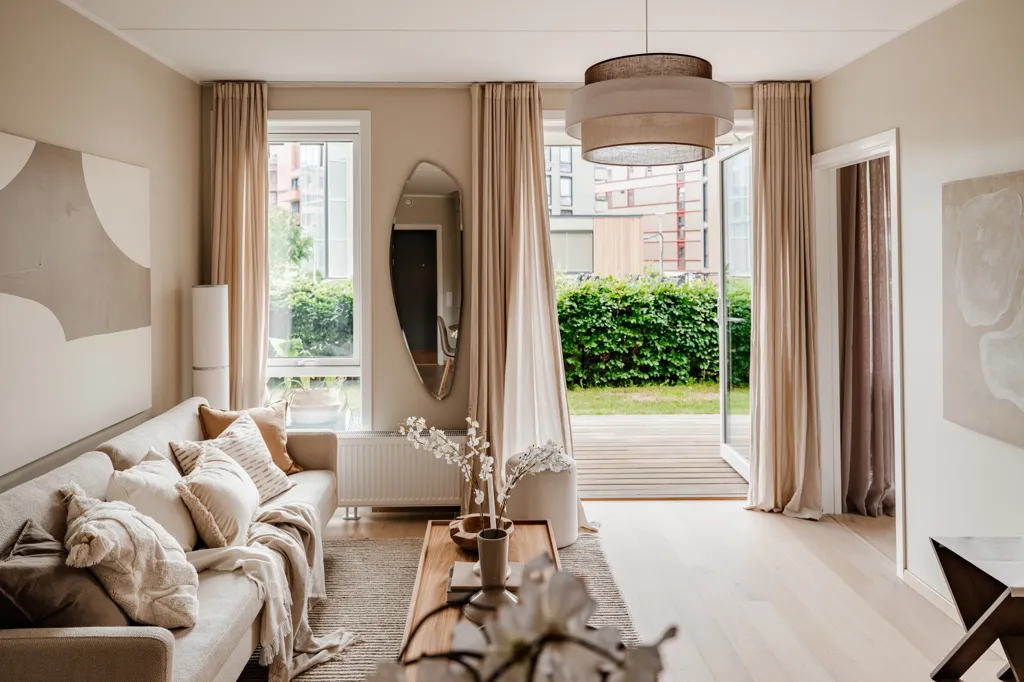 Living Room - 3-Bedroom Apartment with Garden Access in Oslo