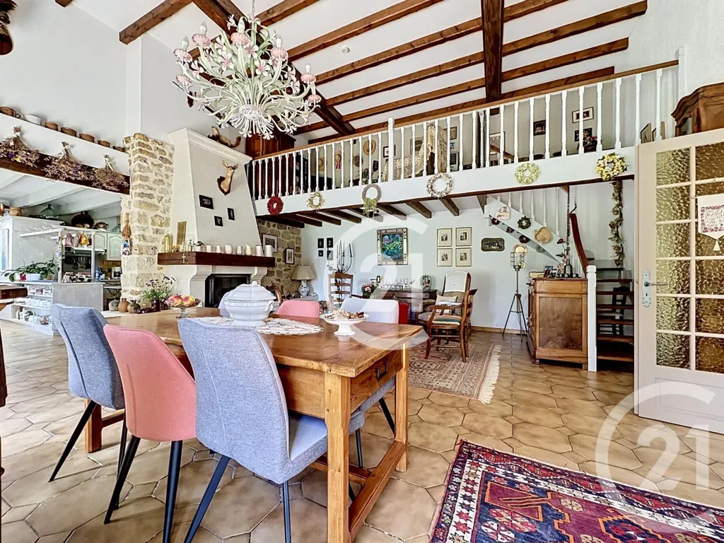Sala da pranzo - Charming House with Garden near Cognac