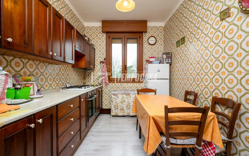 Söögituba - Flat with Balcony in Sassuolo