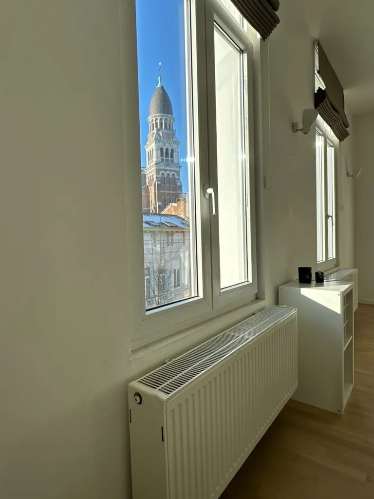 Pièces - Duplex Solaire avec Vue Panoramique à Anvers