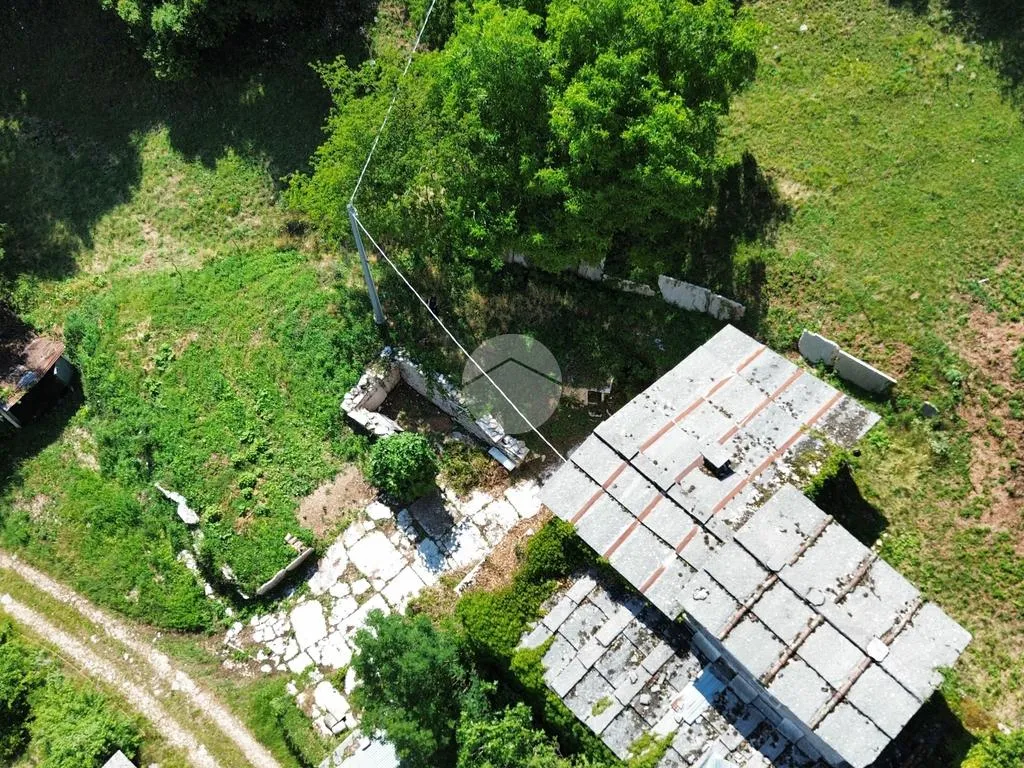 Vue aérienne - Rustic Home with Large Land in Fumane