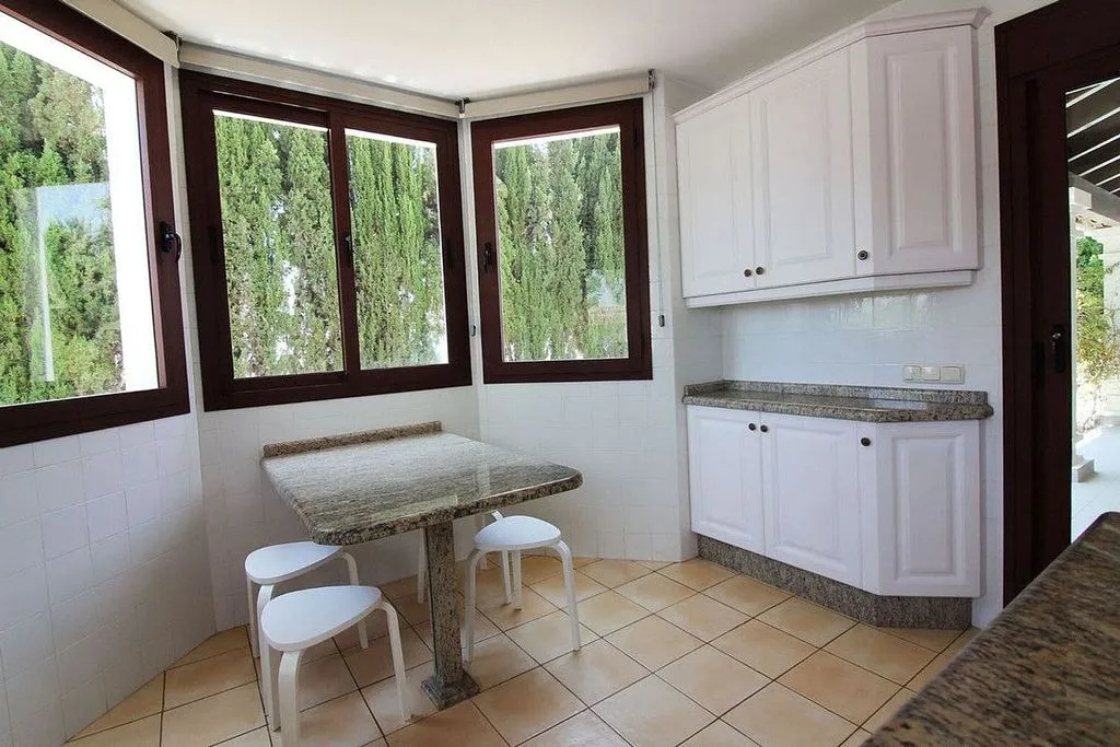 Cuisine - Chalet with Pool and Terrace in Estepona