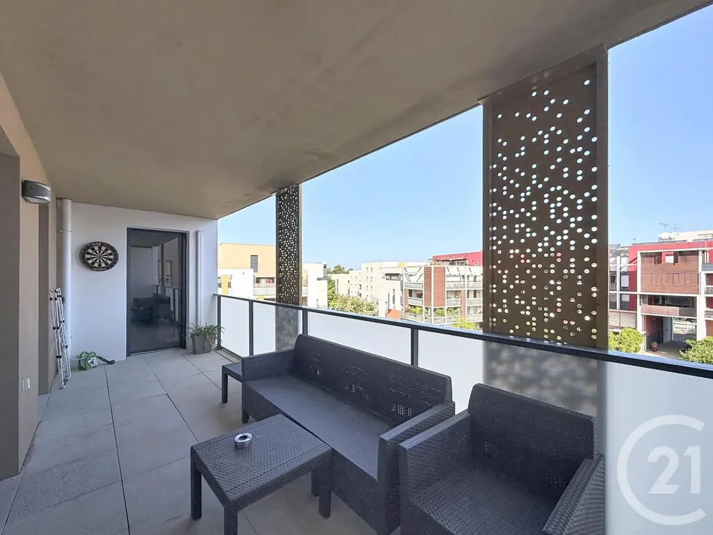 Balcon - Appartement 3 Pièces avec Loggia à Ovalie