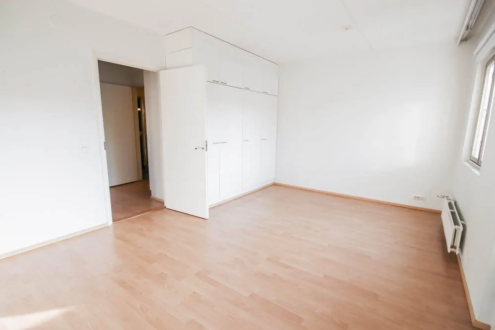 Bedrooms - Apartment with Balcony in Tapiola, Espoo