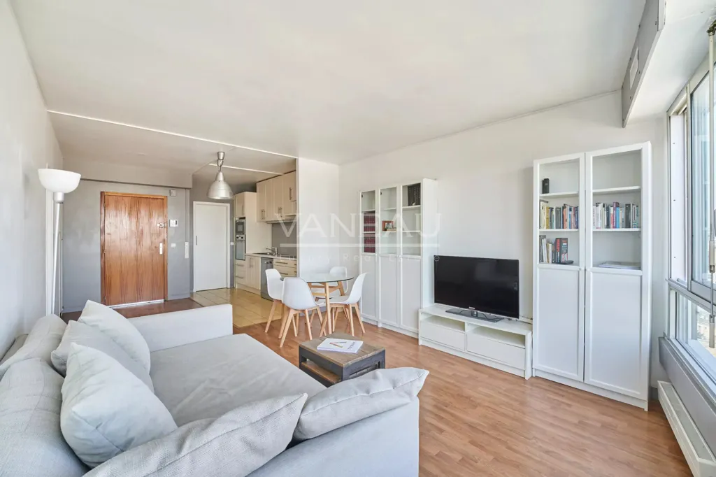 Elutuba - 2-Bedroom Parisian Flat with Panoramic View