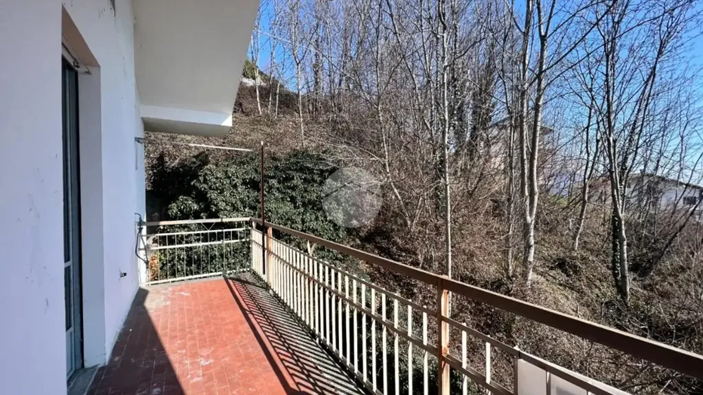 Rõdu - Mansard Apartment with Panoramic View in Monastero di Lanzo