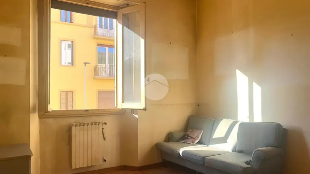 Séjour - 5-Room Apartment with Balcony in Florence