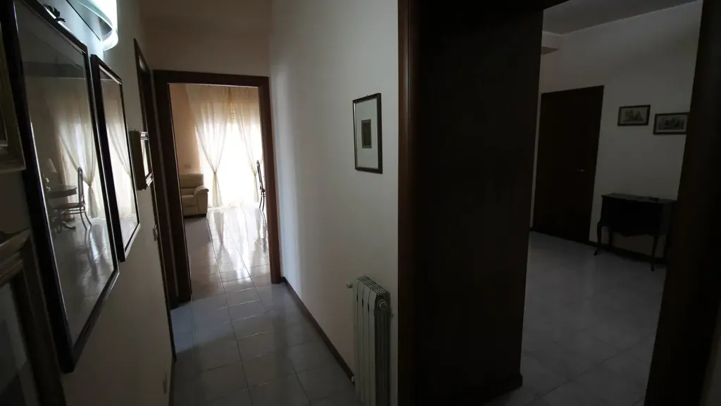 hallway_entrance