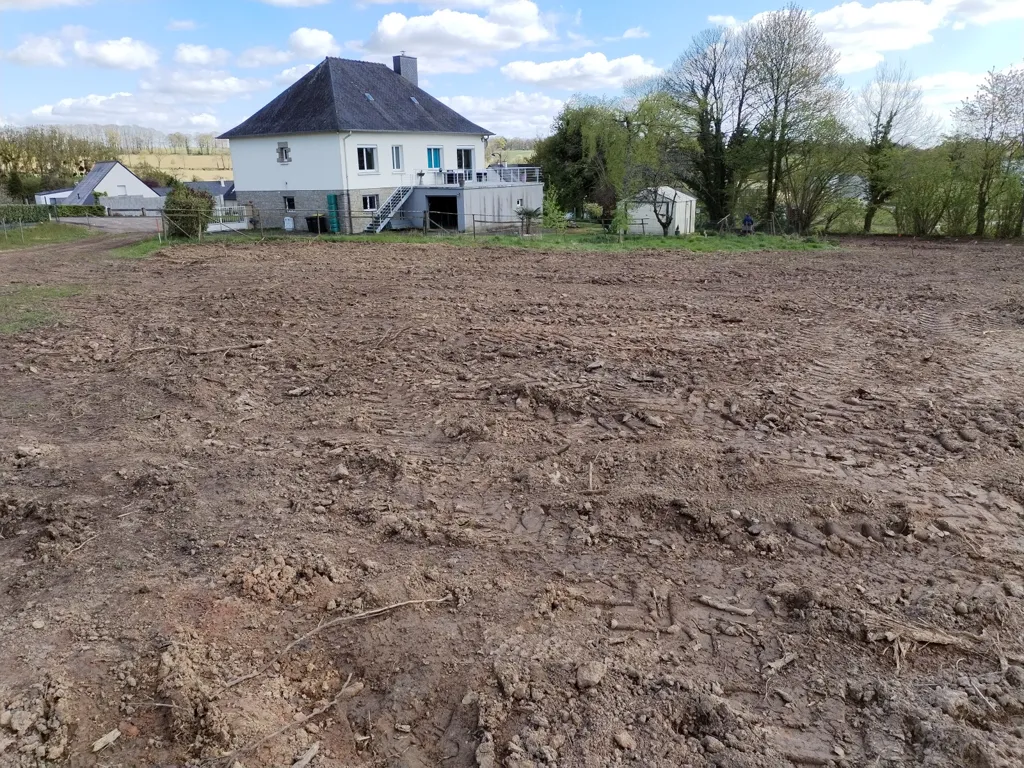 Aed - Divisible Constructible Plot in Laignelet