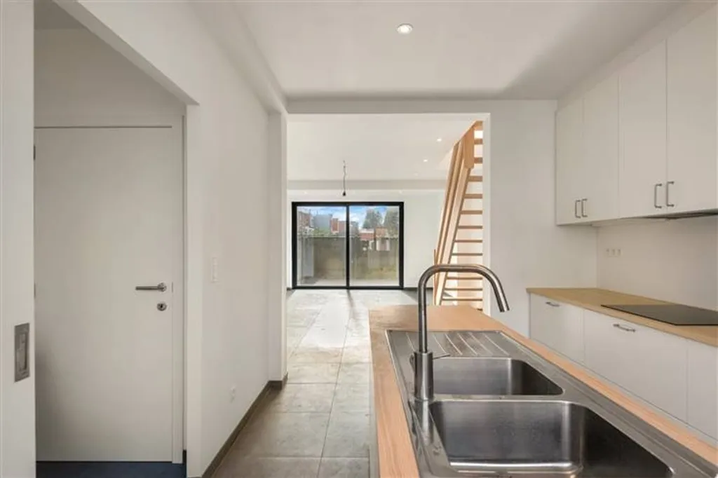 Cuisine - Maison Énergétique avec Terrasse à Deurne
