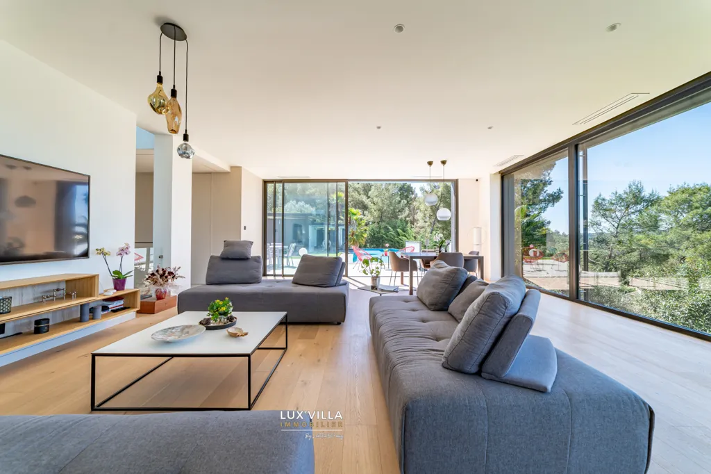 Séjour - Villa d'Architecte Connectée avec Vue Panoramique à Montferrier-sur-Lez
